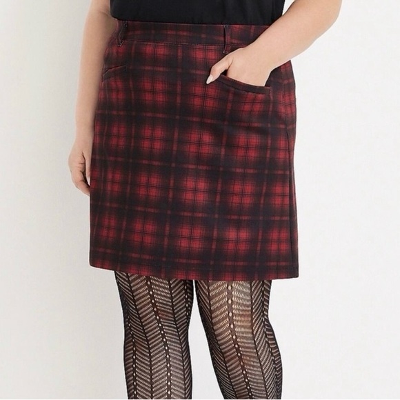 Women’s Plus Size Mini Skirt Size 2X - Picture 2 of 6